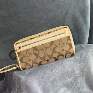 Coach wallet